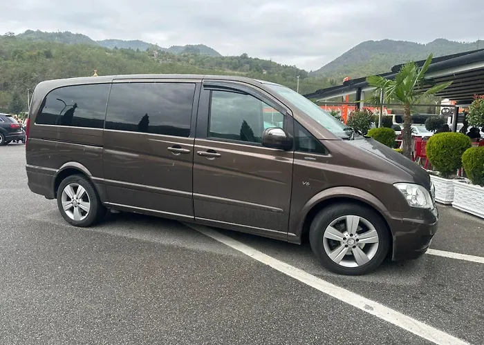 Bateau-hôtel Mercedes Benz Viano Polisi i Vogel
